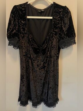 Dolls Kill Crushed Velvet & Lace Baby Doll Dress 1x